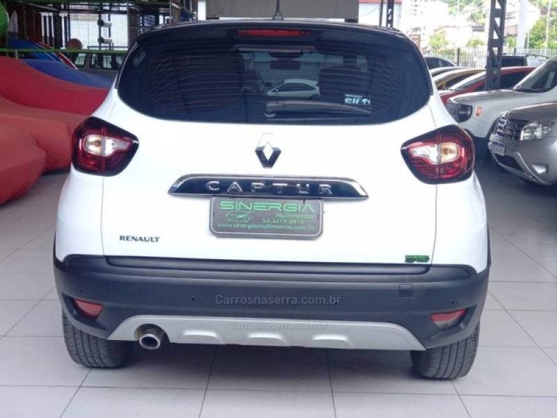 CAPTUR 1.6 16V SCE FLEX ZEN MANUAL - 2018 - CAXIAS DO SUL