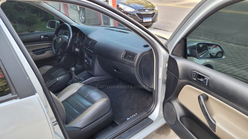 GOLF 1.6 MI SPORTLINE 8V FLEX 4P MANUAL - 2008 - CAXIAS DO SUL