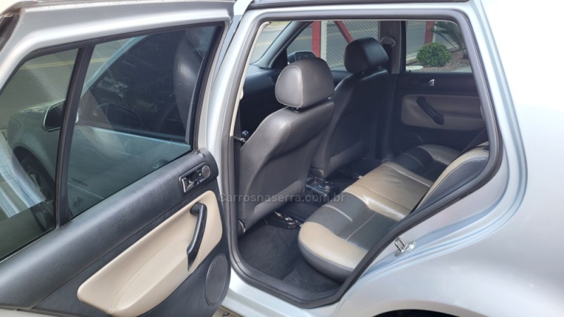GOLF 1.6 MI SPORTLINE 8V FLEX 4P MANUAL - 2008 - CAXIAS DO SUL