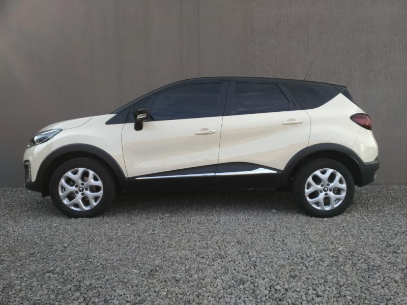 CAPTUR 1.6 16V SCE FLEX ZEN MANUAL - 2018 - FLORES DA CUNHA