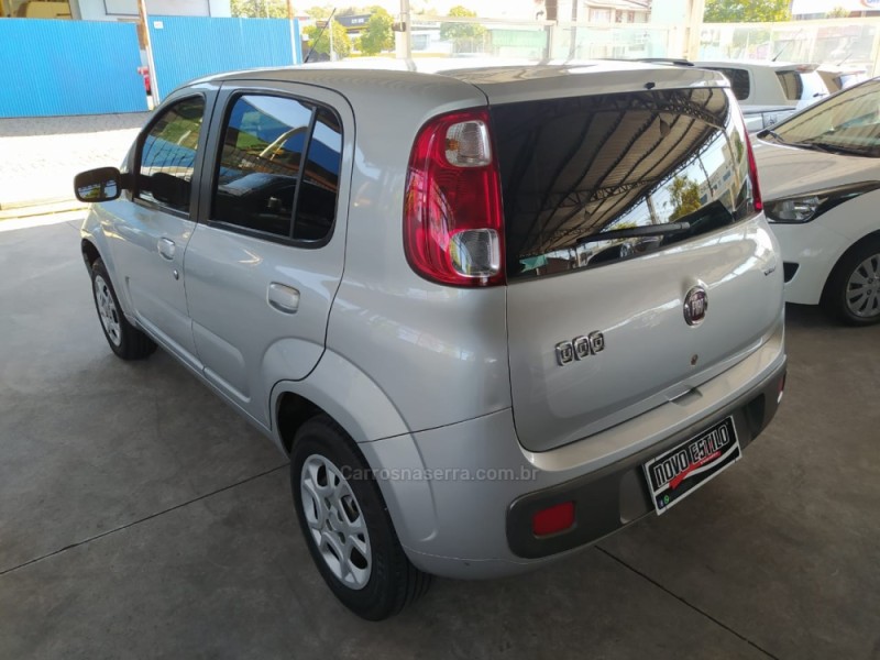 UNO 1.0 VIVACE 8V FLEX 4P MANUAL - 2012 - CAXIAS DO SUL