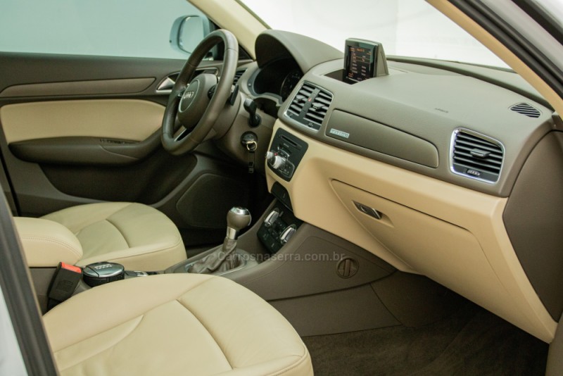 Q3 2.0 TFSI AMBIENTE QUATTRO 4P GASOLINA S TRONIC - 2014 - CARLOS BARBOSA