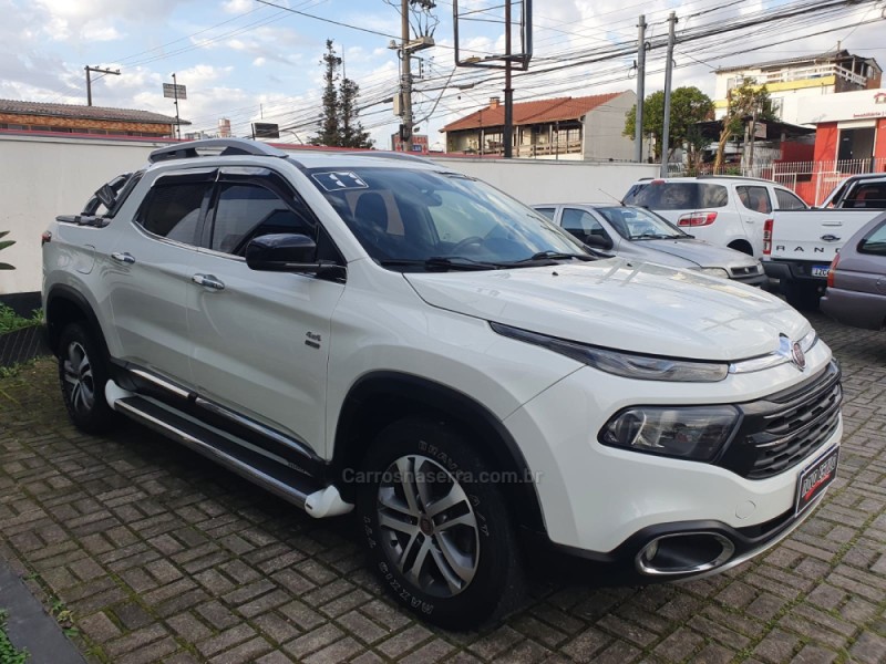 TORO 2.0 16V TURBO DIESEL VOLCANO 4WD AUTOMÁTICO - 2017 - CAXIAS DO SUL