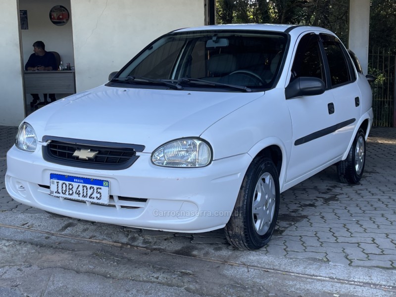 CLASSIC 1.0 MPFI LIFE 8V GASOLINA 4P MANUAL - 2010 - CAXIAS DO SUL