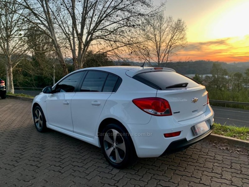 CRUZE 1.8 LT SPORT6 16V FLEX 4P AUTOMÁTICO - 2014 - DOIS IRMãOS