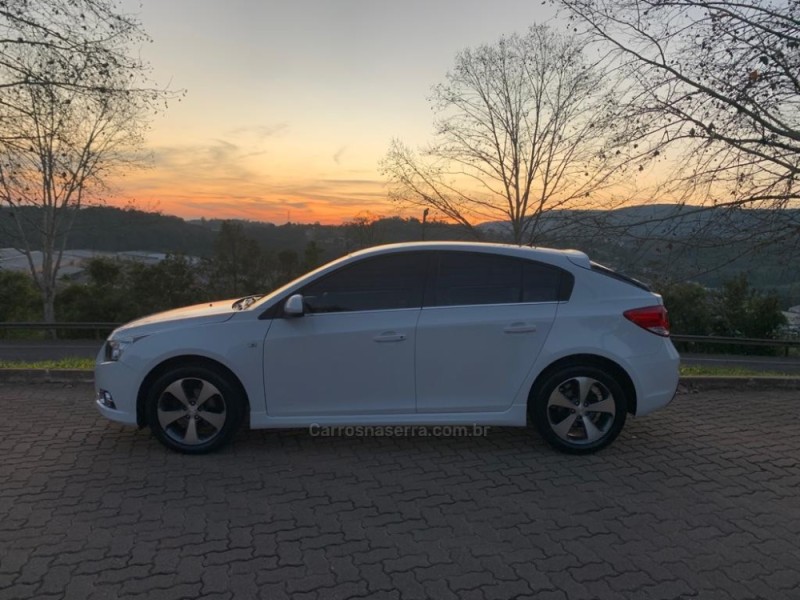 CRUZE 1.8 LT SPORT6 16V FLEX 4P AUTOMÁTICO - 2014 - DOIS IRMãOS