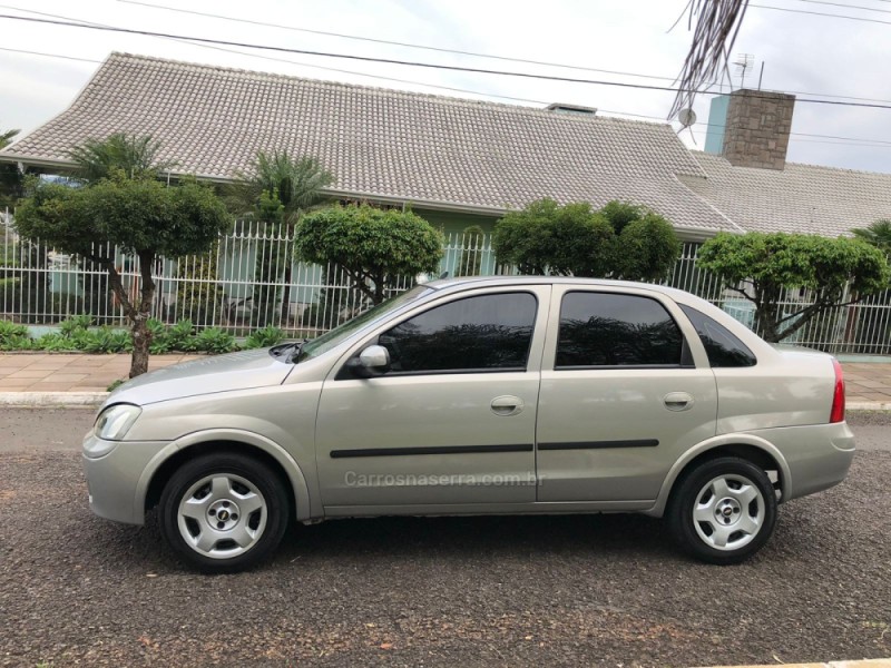 CORSA 1.0 MPFI PREMIUM 8V GASOLINA 4P MANUAL - 2005 - CAMPO BOM