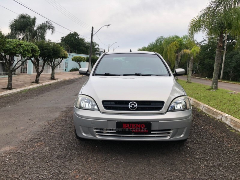 CORSA 1.0 MPFI PREMIUM 8V GASOLINA 4P MANUAL - 2005 - CAMPO BOM