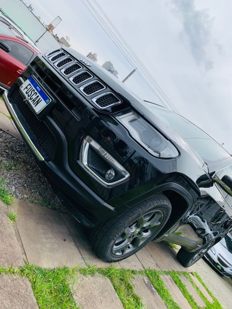 COMPASS 2.0 16V FLEX LIMITED AUTOMÁTICO - 2017 - CAXIAS DO SUL
