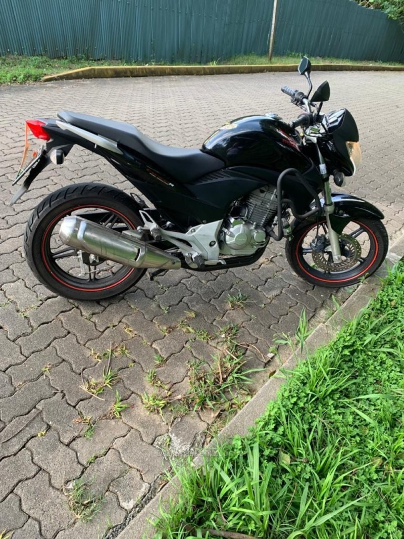 cb 300r  2011 nova petropolis
