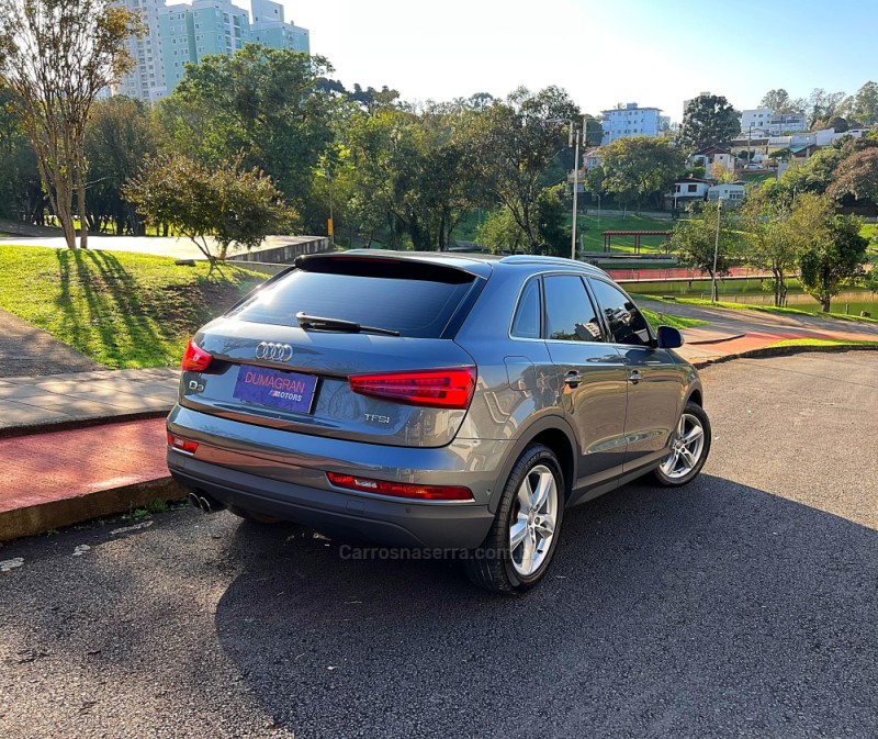 Q3 1.4 TFSI AMBIENTE GASOLINA 4P S TRONIC - 2018 - PASSO FUNDO