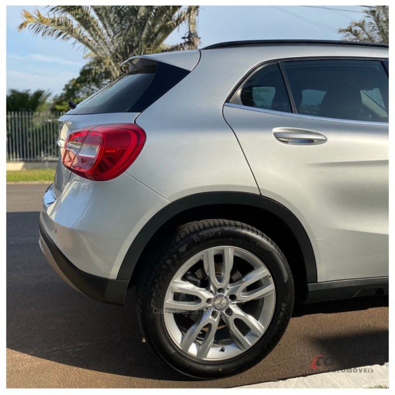 GLA 200 1.6 CGI STYLE 16V TURBO GASOLINA 4P AUTOMÁTICO - 2017 - CAMPO BOM