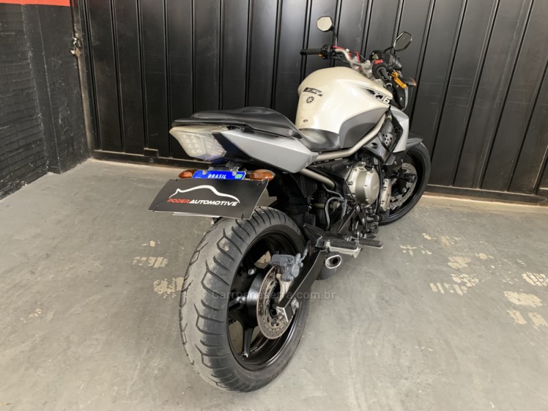 XJ6 N  - 2010 - FARROUPILHA
