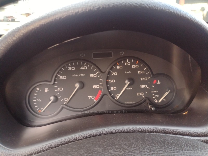 206 1.6 PASSION 16V 110CV 5P - 2000 - VERANóPOLIS