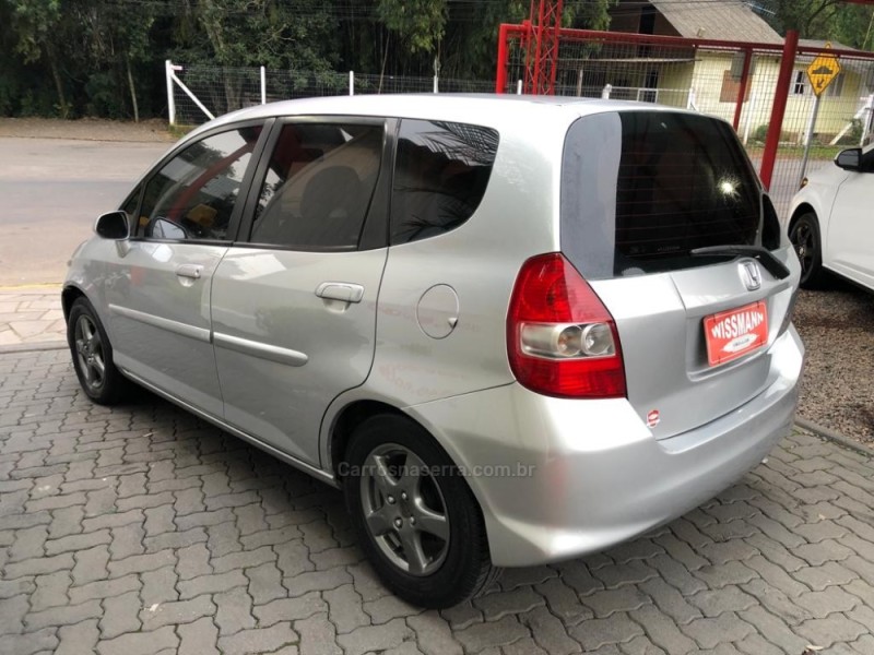 FIT 1.4 LX 8V GASOLINA 4P MANUAL - 2008 - TRêS COROAS