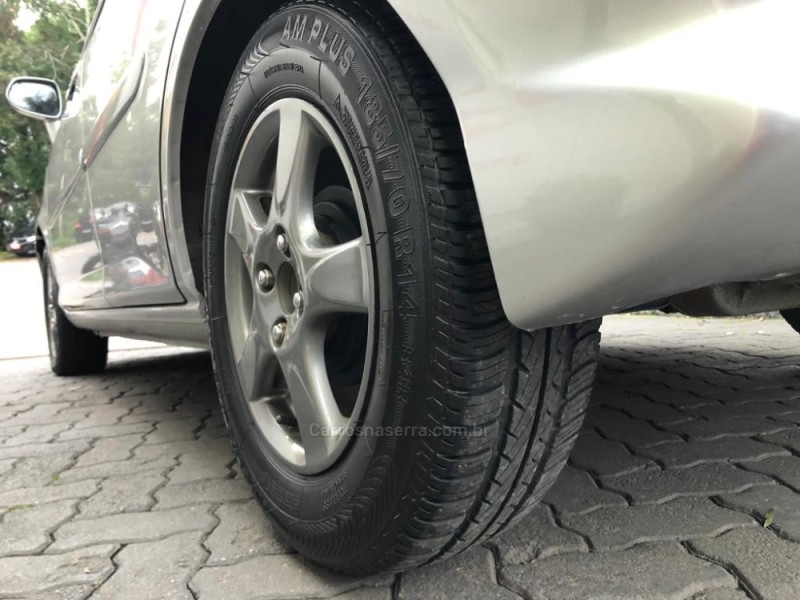 FIT 1.4 LX 8V GASOLINA 4P MANUAL - 2008 - TRêS COROAS