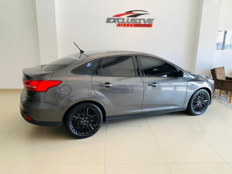 FOCUS 2.0 SE PLUS SEDAN 16V FLEX 4P AUTOMÁTICO - 2018 - CAXIAS DO SUL
