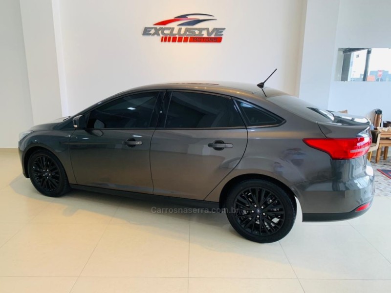 FOCUS 2.0 SE PLUS SEDAN 16V FLEX 4P AUTOMÁTICO - 2018 - CAXIAS DO SUL