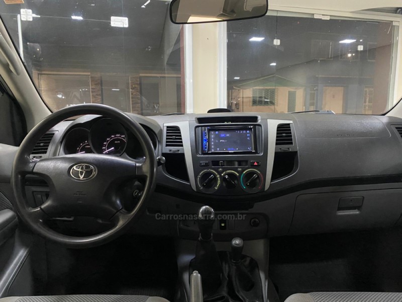 HILUX 3.0 SRV 4X4 CD 16V TURBO DIESEL 4P MANUAL - 2006 - VACARIA