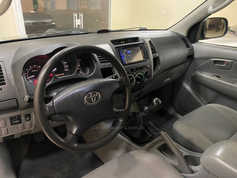 HILUX 3.0 SRV 4X4 CD 16V TURBO DIESEL 4P MANUAL - 2006 - VACARIA