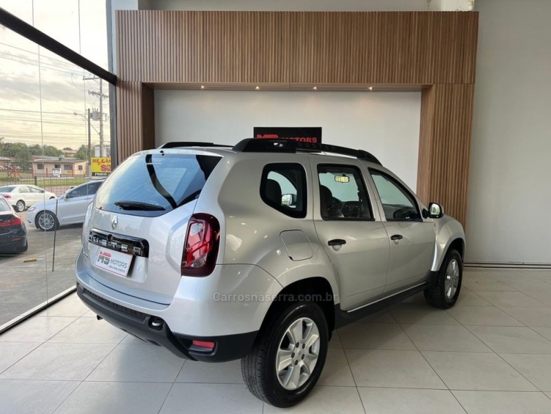 DUSTER 1.6 EXPRESSION 4X2 16V FLEX 4P MANUAL - 2016 - NOVO HAMBURGO