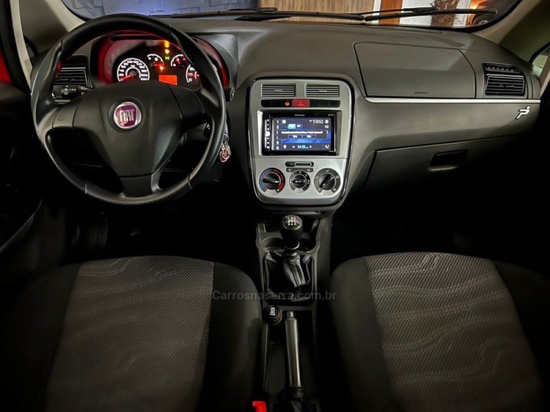 PUNTO 1.4 ATTRACTIVE 8V FLEX 4P MANUAL - 2012 - NOVO HAMBURGO
