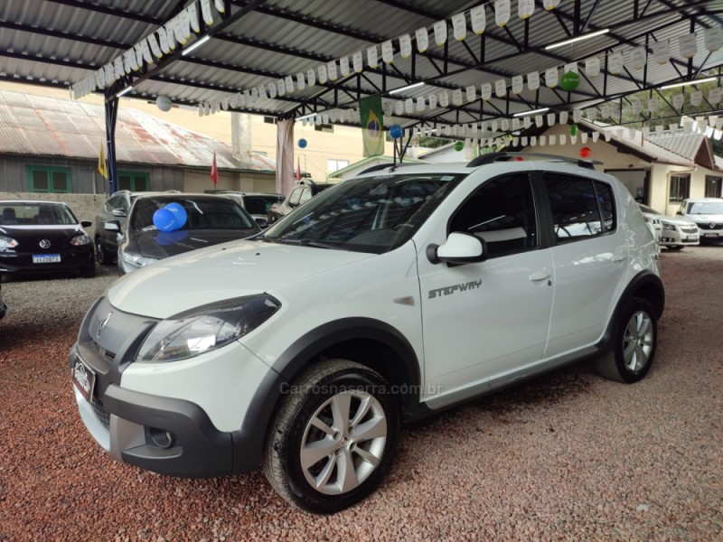sandero 1.6 stepway 8v flex 4p manual 2014 canela