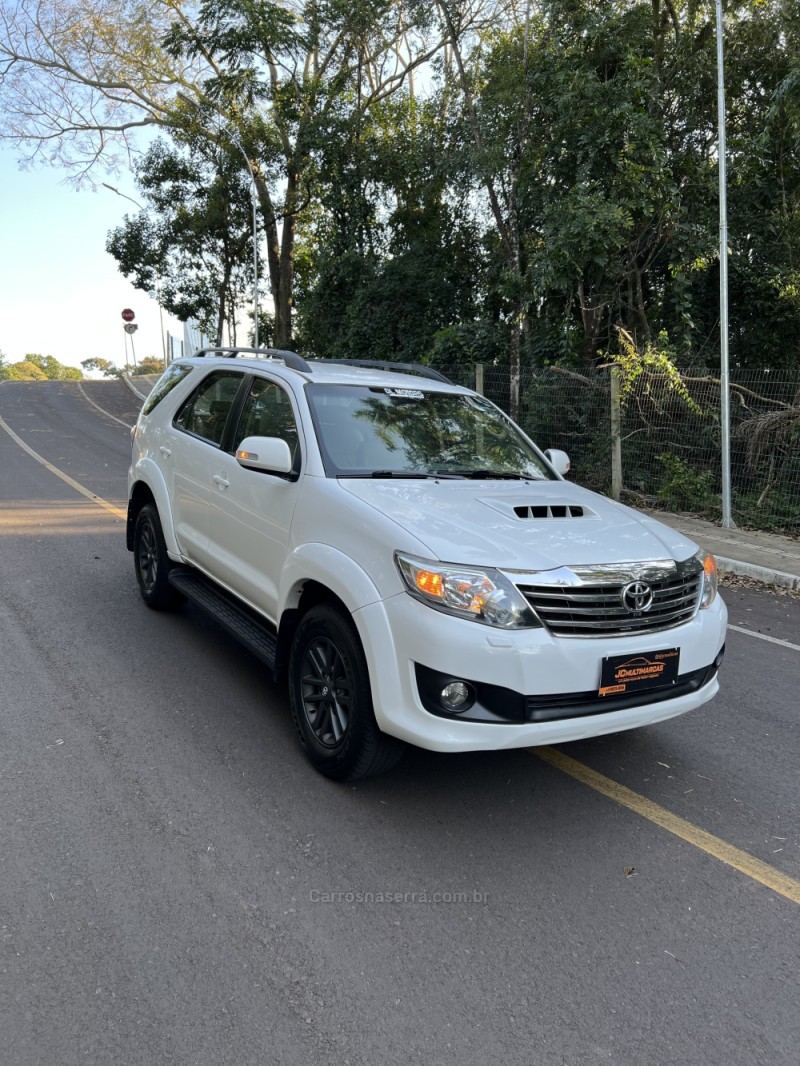 HILUX SW4 3.0 SRV 4X4 16V TURBO INTERCOOLER DIESEL 4P AUTOMÁTICO - 2012 - LAJEADO