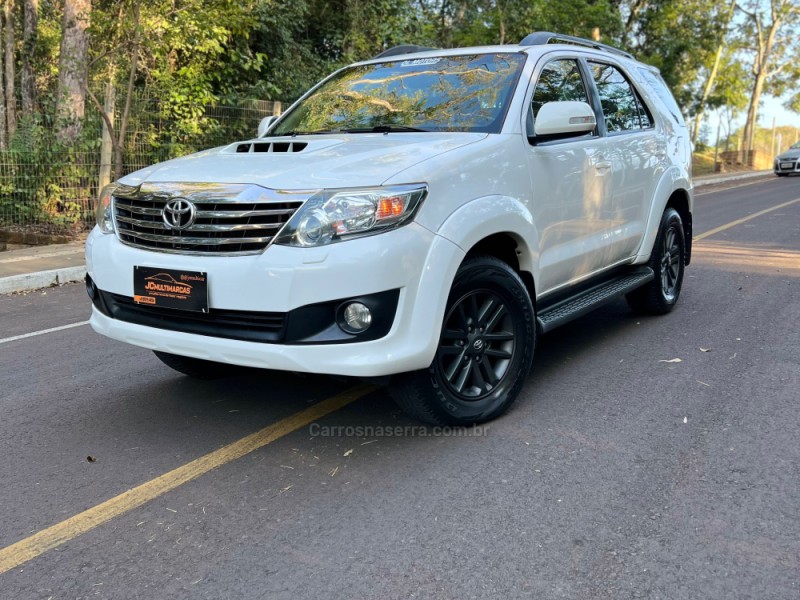 HILUX SW4 3.0 SRV 4X4 16V TURBO INTERCOOLER DIESEL 4P AUTOMÁTICO