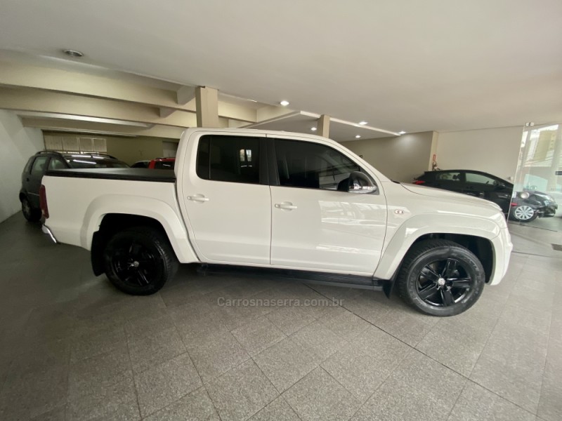 AMAROK 3.0 V6 TDI HIGHLINE CD DIESEL 4MOTION AUTOMÁTICO - 2019 - CAXIAS DO SUL