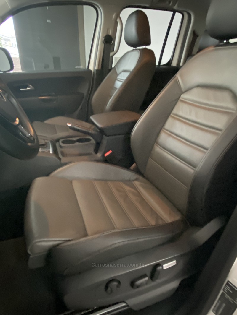 AMAROK 3.0 V6 TDI HIGHLINE CD DIESEL 4MOTION AUTOMÁTICO - 2019 - CAXIAS DO SUL