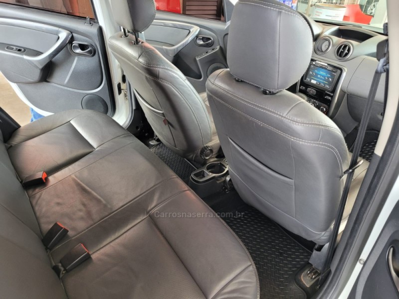 DUSTER 2.0 TECH ROAD 4X2 16V FLEX 4P AUTOMÁTICO - 2014 - CAXIAS DO SUL