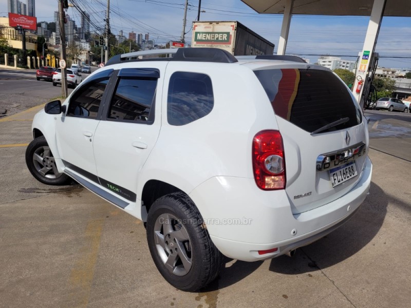 DUSTER 2.0 TECH ROAD 4X2 16V FLEX 4P AUTOMÁTICO - 2014 - CAXIAS DO SUL