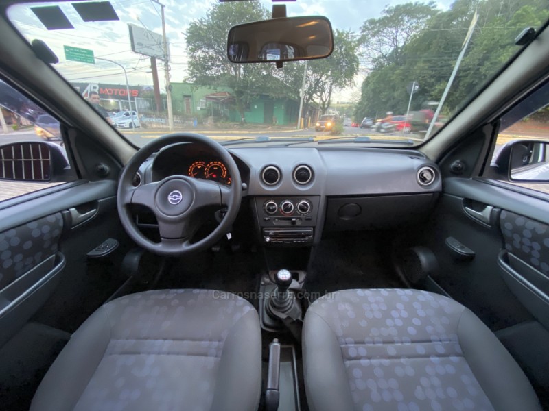 PRISMA 1.4 MPFI JOY 8V FLEX 4P MANUAL - 2010 - CAMPO BOM