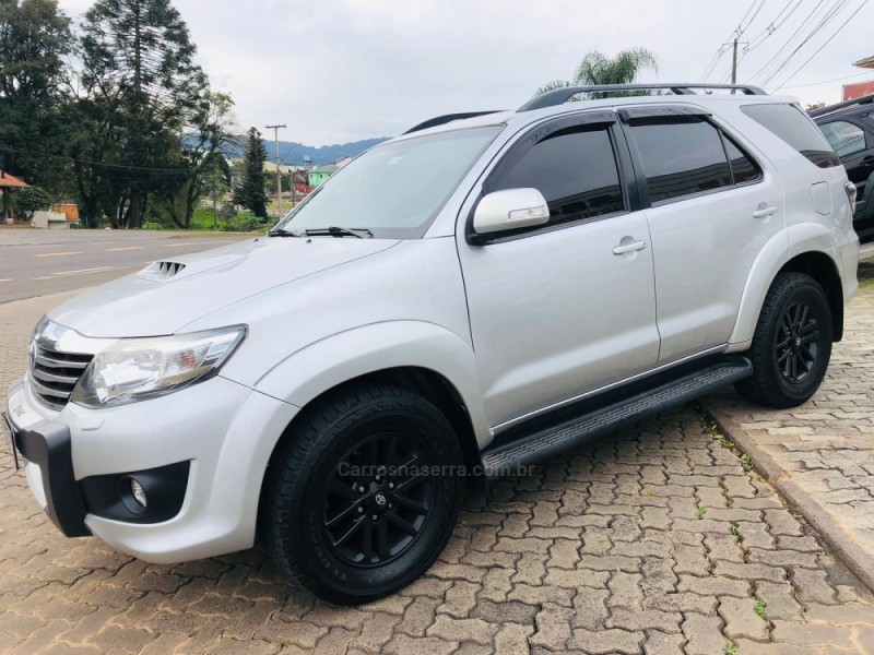 HILUX SW4 3.0 SRV 4X4 CD 16V TURBO INTERCOOLER DIESEL 4P AUTOMÁTICO - 2014 - DOIS IRMãOS