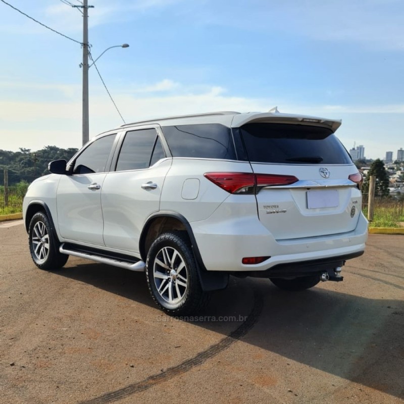 HILUX SW4 2.8 SRX 4X4 16V TURBO INTERCOOLER DIESEL 4P AUTOMÁTICO - 2019 - LAGOA VERMELHA