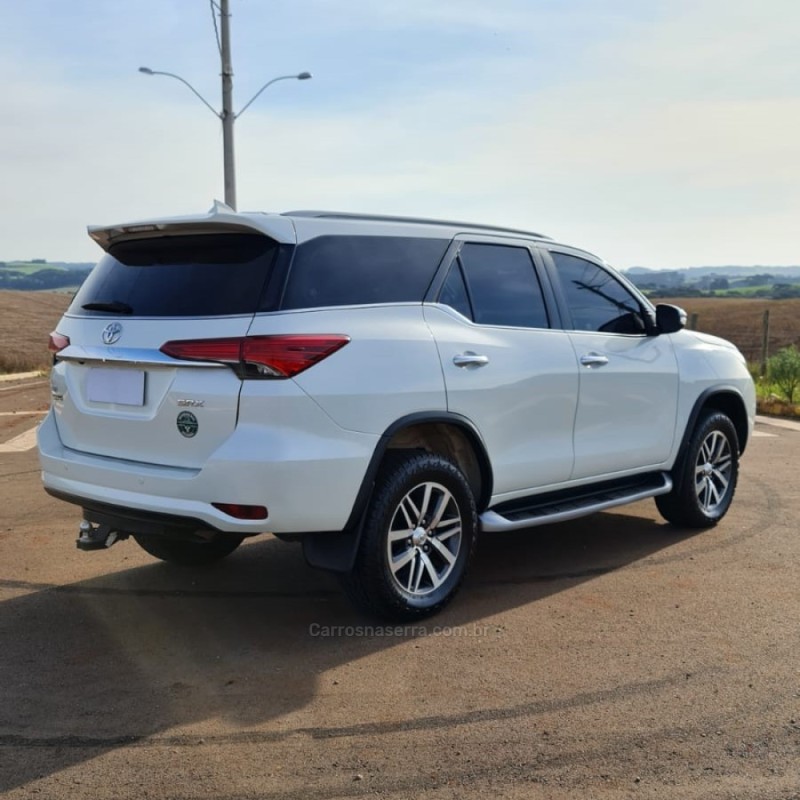 HILUX SW4 2.8 SRX 4X4 16V TURBO INTERCOOLER DIESEL 4P AUTOMÁTICO - 2019 - LAGOA VERMELHA