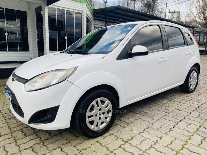 FIESTA 1.0 SE 8V FLEX 4P MANUAL - 2014 - CAXIAS DO SUL