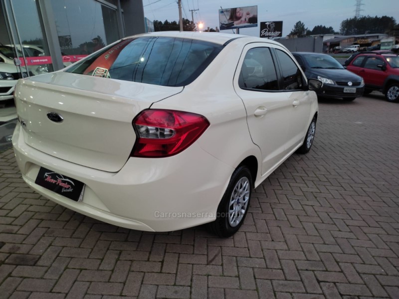 KA + 1.5 SE 16V FLEX 4P MANUAL - 2015 - PAROBé