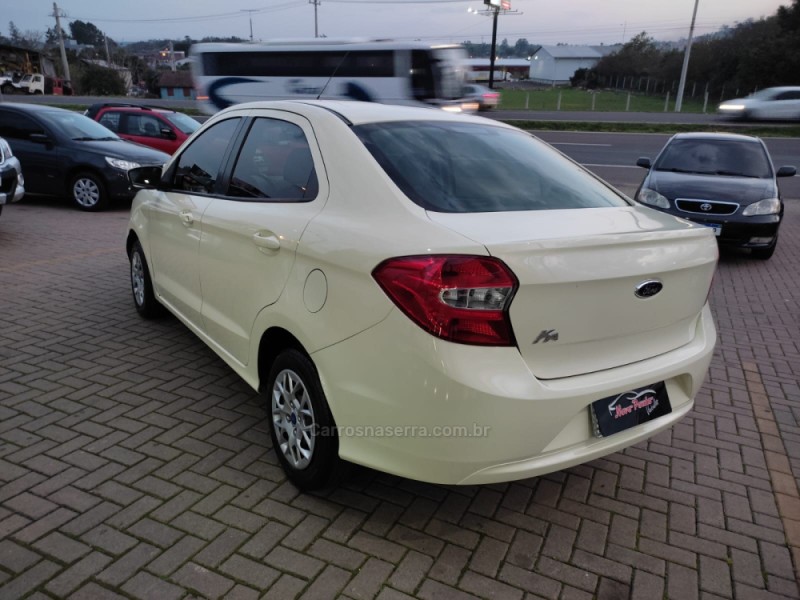 KA + 1.5 SE 16V FLEX 4P MANUAL - 2015 - PAROBé