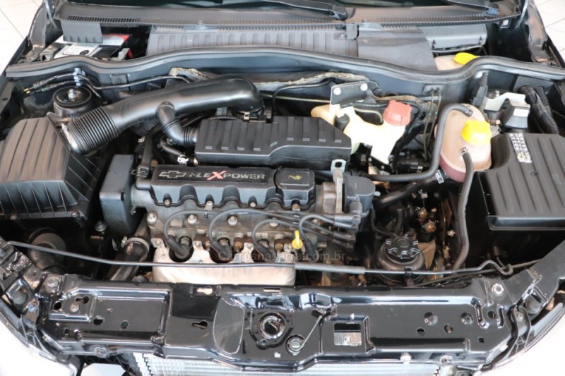 CORSA 1.8 MPFI MAXX 8V FLEX 4P MANUAL - 2006 - CAXIAS DO SUL