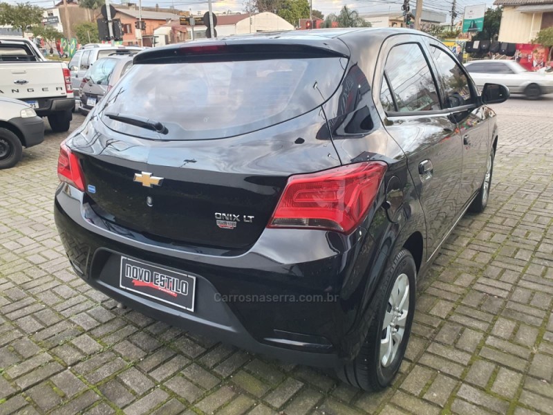 ONIX 1.0  LT 12V FLEX 4P MANUAL - 2017 - CAXIAS DO SUL