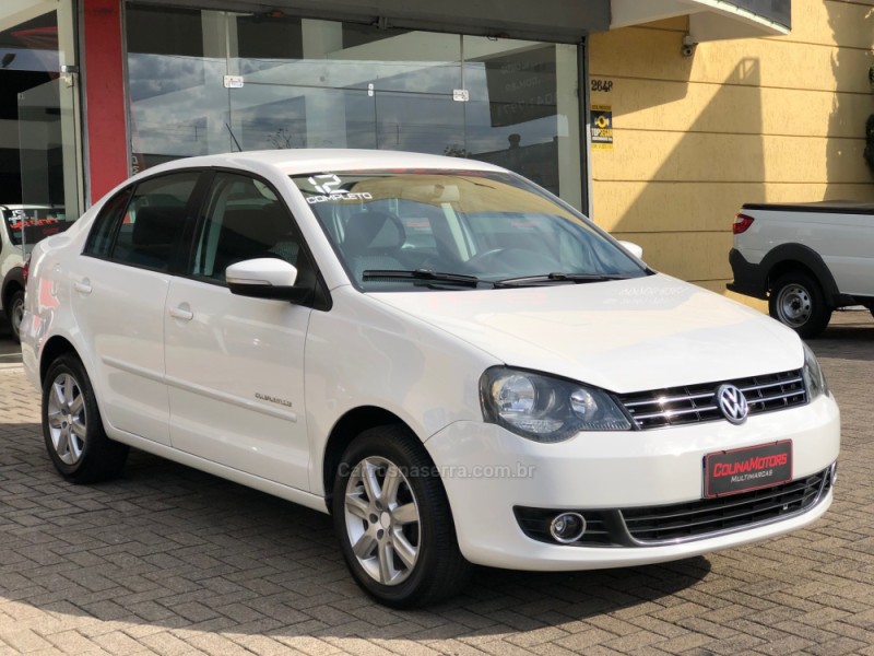 POLO SEDAN 1.6 MI COMFORTLINE 8V FLEX 4P MANUAL - 2012 - CAXIAS DO SUL