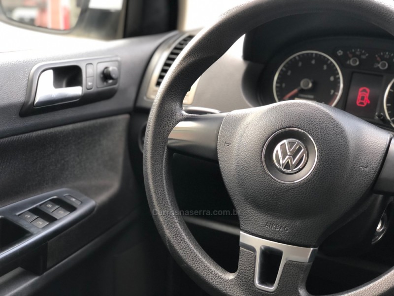 POLO SEDAN 1.6 MI COMFORTLINE 8V FLEX 4P MANUAL - 2012 - CAXIAS DO SUL