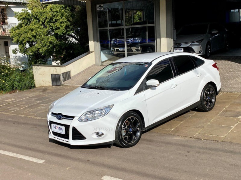 focus 2.0 titanium sedan 16v flex 4p automatico 2015 guapore