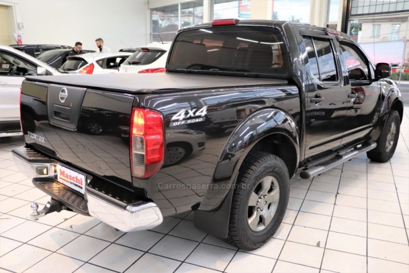 FRONTIER 2.5 S 4X4 CD TURBO ELETRONIC DIESEL 4P MANUAL - 2015 - CAXIAS DO SUL