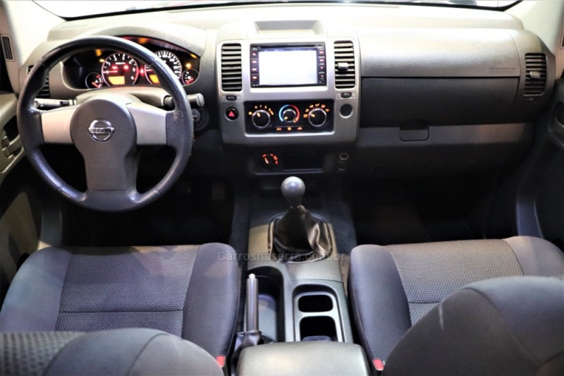 FRONTIER 2.5 S 4X4 CD TURBO ELETRONIC DIESEL 4P MANUAL - 2015 - CAXIAS DO SUL