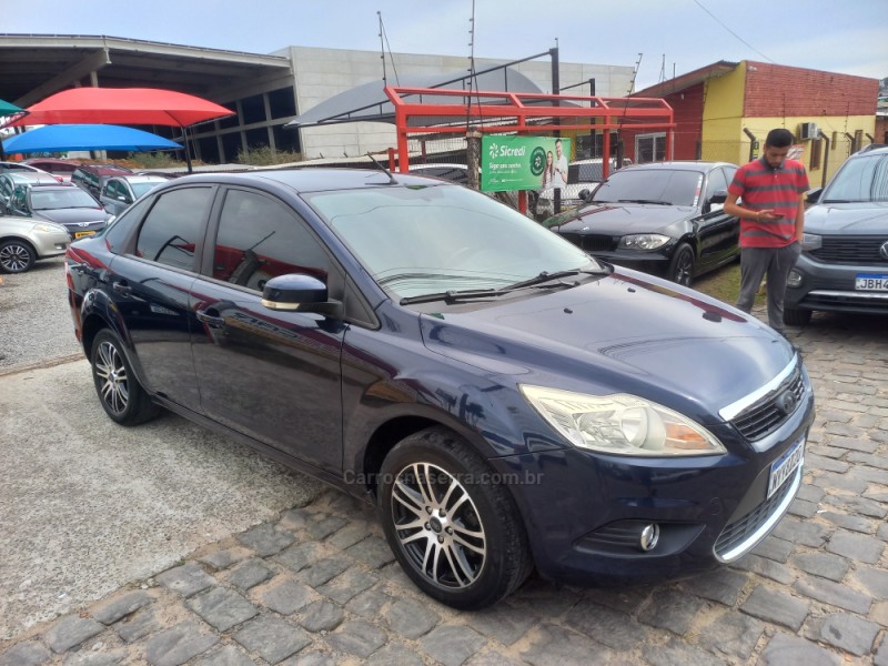 FOCUS 1.6 GLX SEDAN 8V GASOLINA 4P MANUAL - 2012 - FARROUPILHA