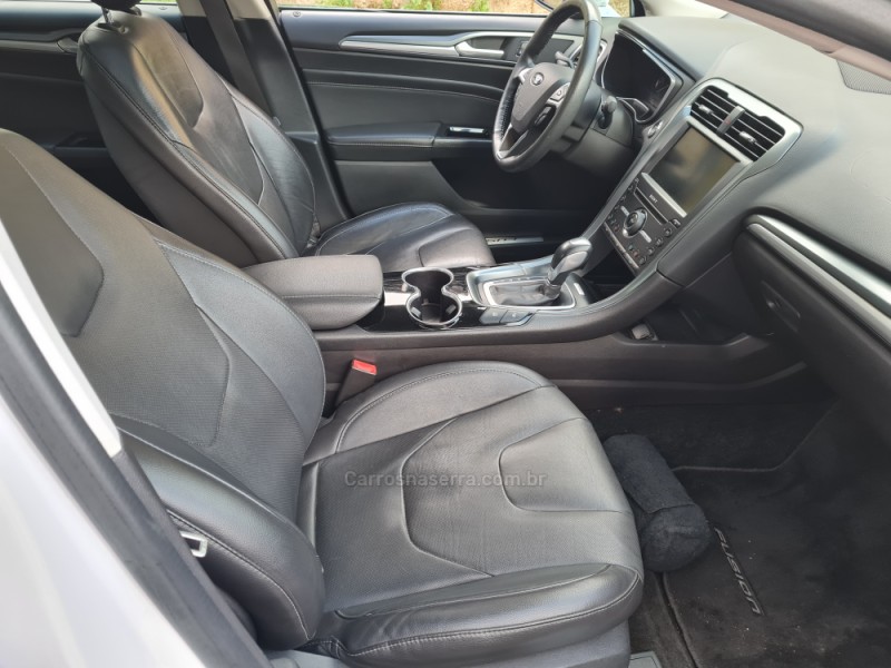 FUSION 2.0 TITANIUM 16V HÍBRIDO 4P AUTOMÁTICO - 2016 - BENTO GONçALVES