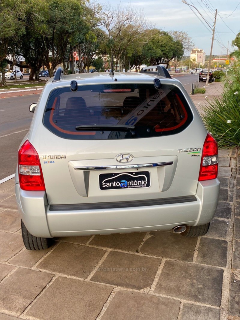 TUCSON 2.0 MPFI GLS 16V 143CV 2WD GASOLINA 4P AUTOMÁTICO - 2013 - LAGOA VERMELHA